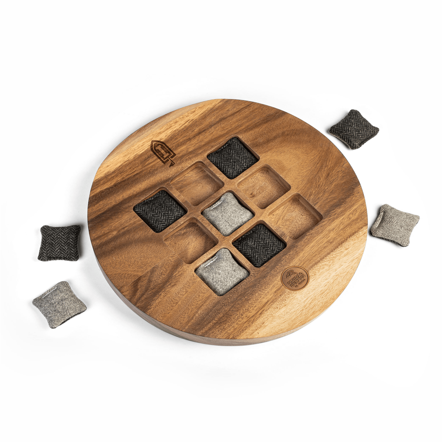 EGTTT-00_XX_Elakai-Tic-Tac-Toe_1 1