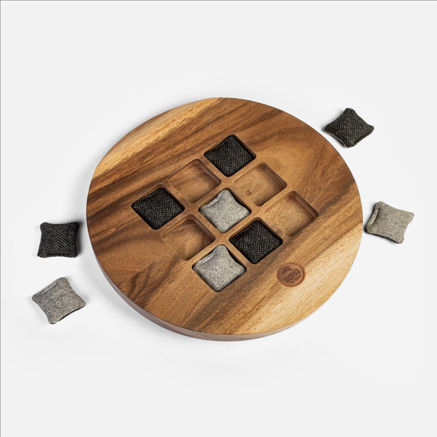 EGTTT-00_XX_Elakai-Tic-Tac-Toe_1